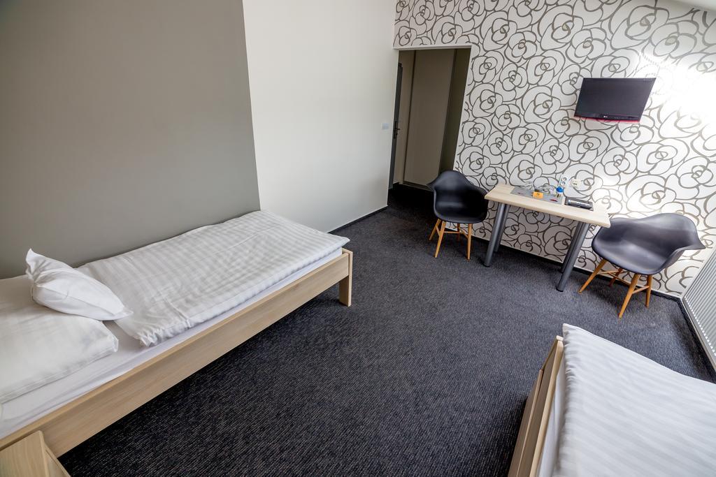 Hotel Lion Modřice Zimmer foto