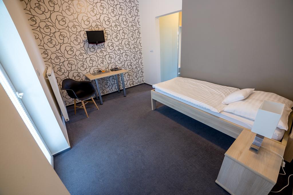Hotel Lion Modřice Zimmer foto